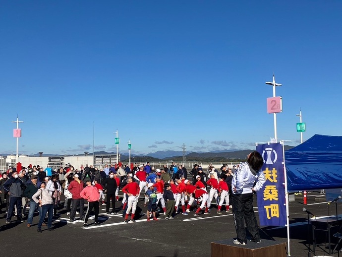 準備運動している写真